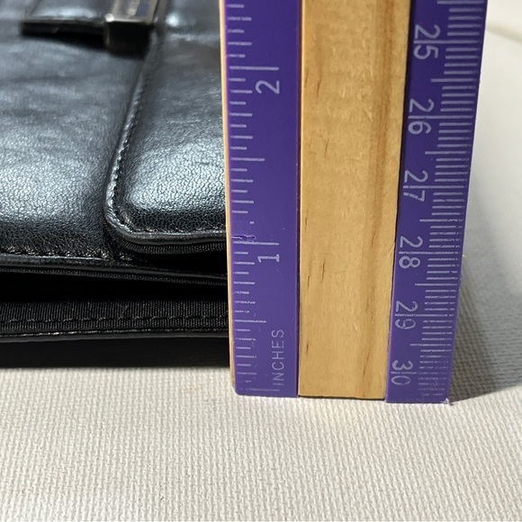 Wilson's Pelle Studio Womens Soft Black Leather Wallet Trifold 7.25" x 3.25" - Picture 11 of 11